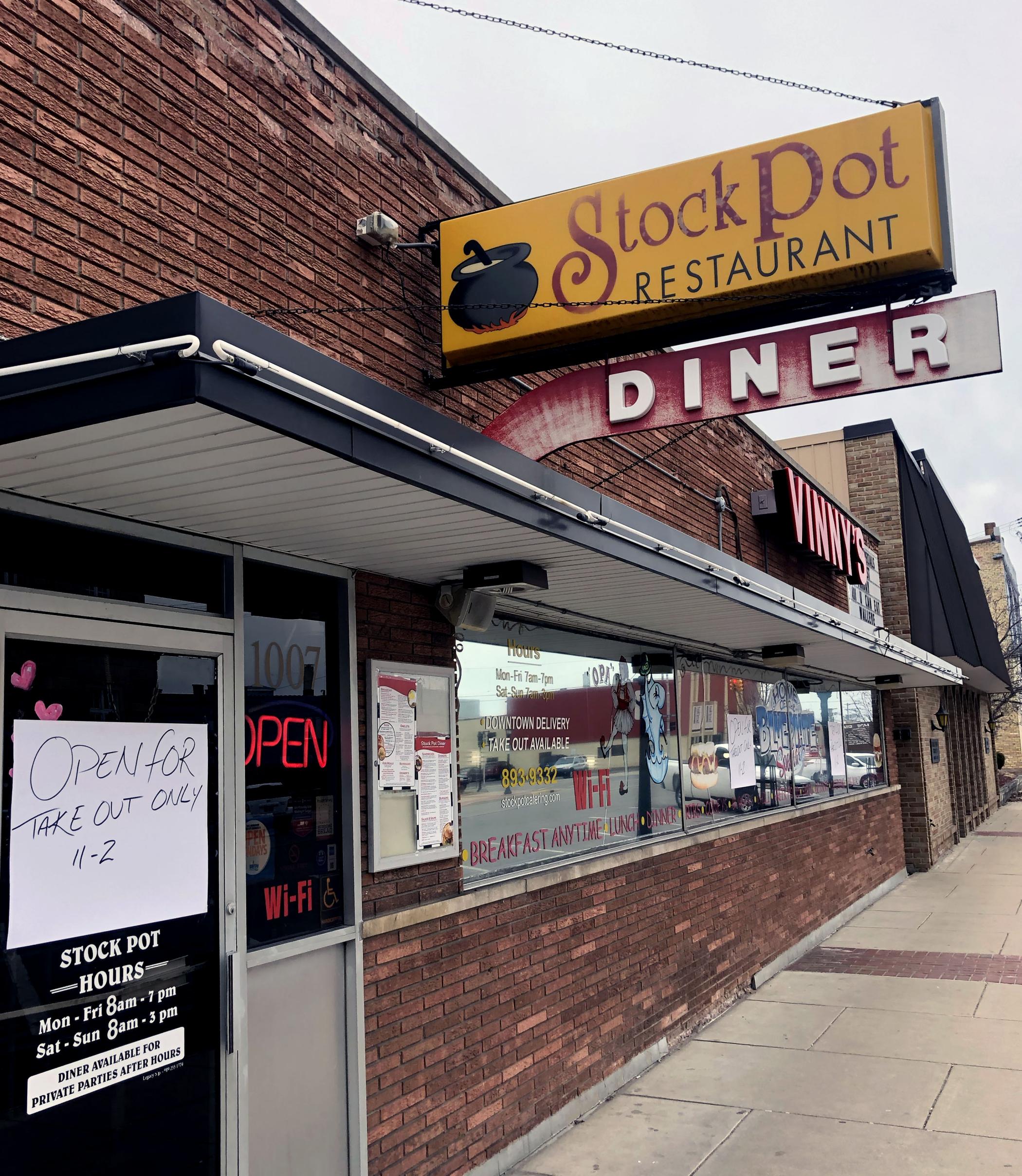 Michigan eateries adapt to Covid-19 crisis