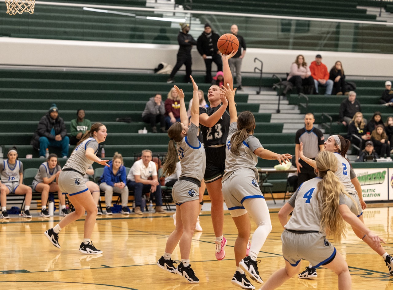 Delta College women’s basketball takes strong lead against North Central Michigan